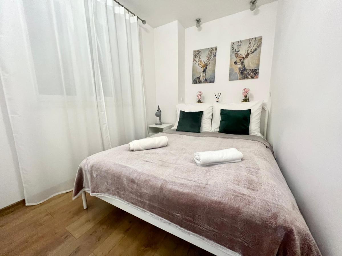 Melody Apartment Krakow Bagian luar foto